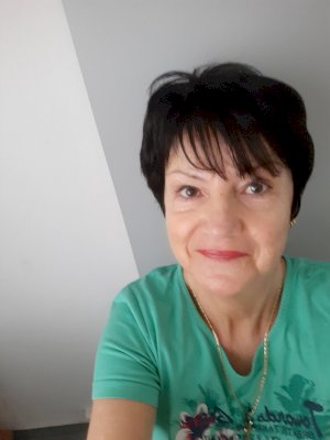 žena Dana Beniaková, 66 let hledá muži